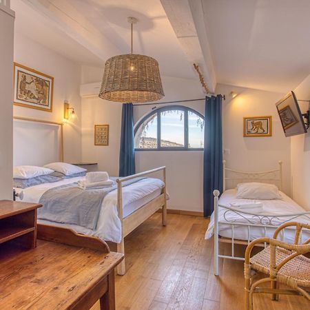 Hotel Restaurant Les Remparts فيناسك المظهر الخارجي الصورة