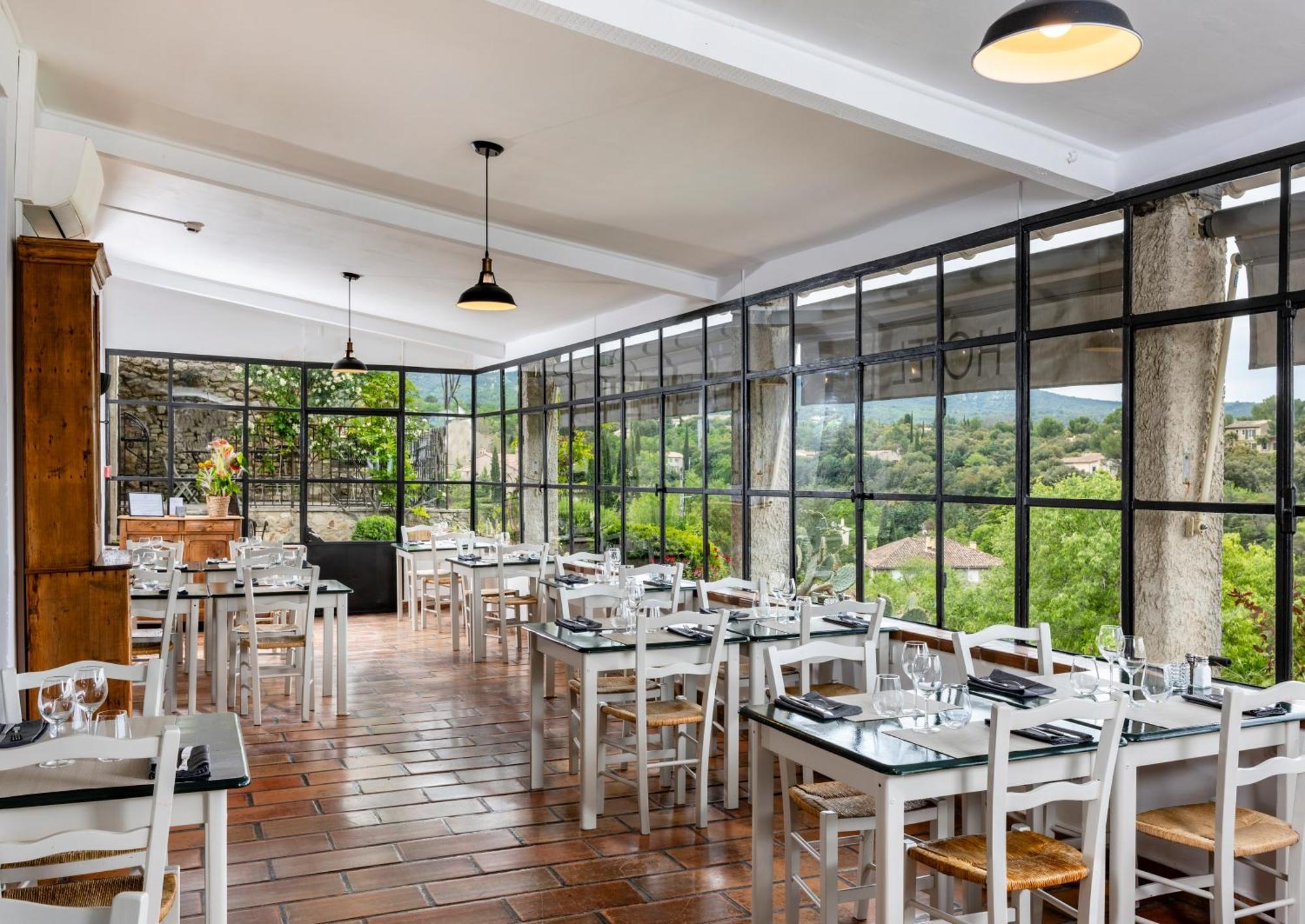 Hotel Restaurant Les Remparts فيناسك المظهر الخارجي الصورة